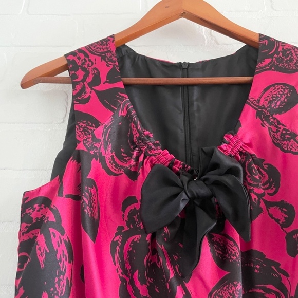 Vintage Y2K Tank top Satin Betsey Johnston Dark Romantic Roses print Red Black L - Picture 7 of 11